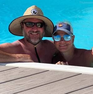 Meet your Posher, Leslie